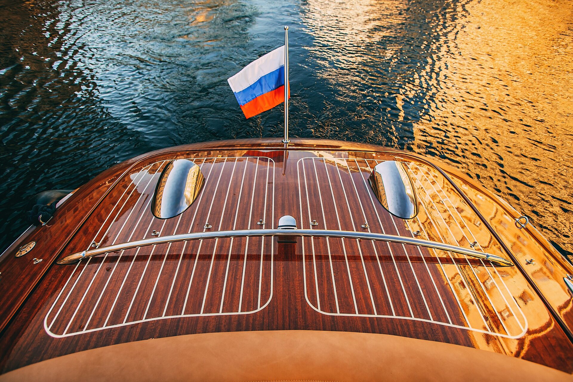 Катер Модена